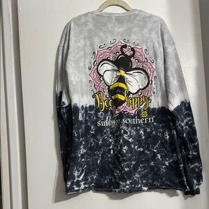 Simply Southern Black and Gray Bee Graphic Shirt